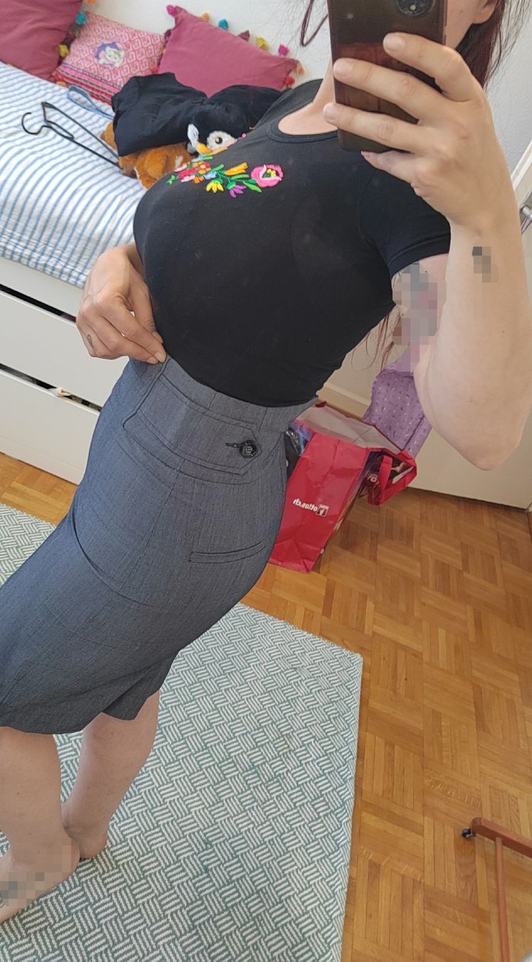Mango Gonne: Jupe Mango crayon grise élégante, taille haute, chic et parf – Nuovo (secondo la descrizione) da Lausanne venduto da Kitty_Friperie 5