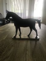 Pferd Gusseisen Skulptur