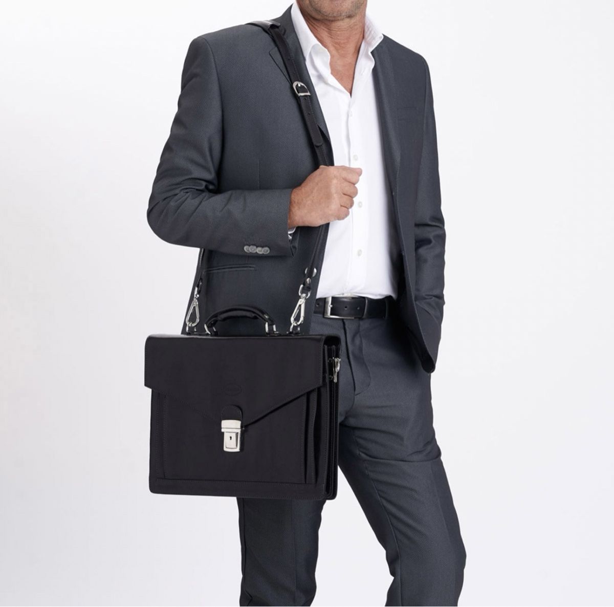 Koffer & Taschen: Aktentasche aus Leder Shanghai – Neu und originalverpackt aus Wittenbach von WWW.DRILUBAGS.CH 1
