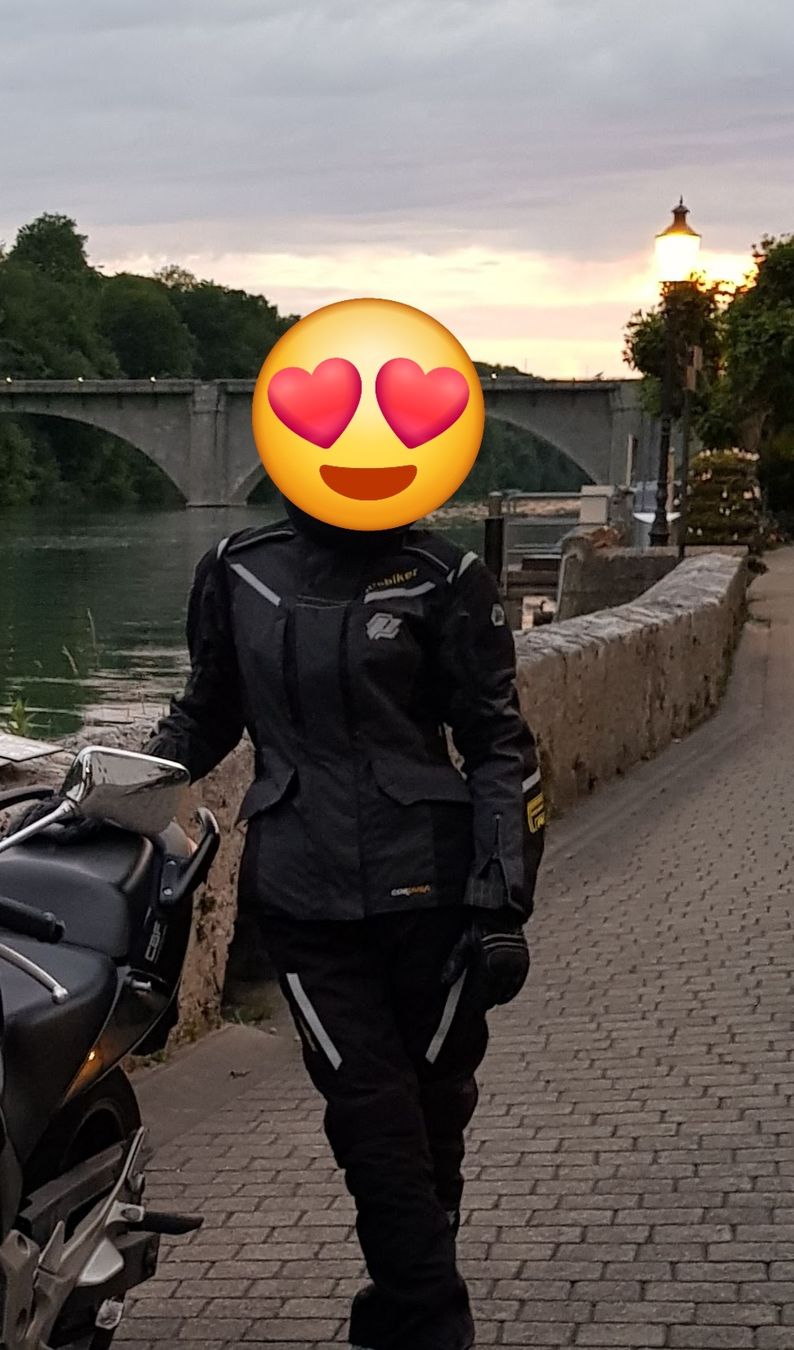 Lotti di vestiti: ProBiker Motorradkleider Textilkombi Gr. 36 – Usato da Bülach venduto da Recherchieren 1