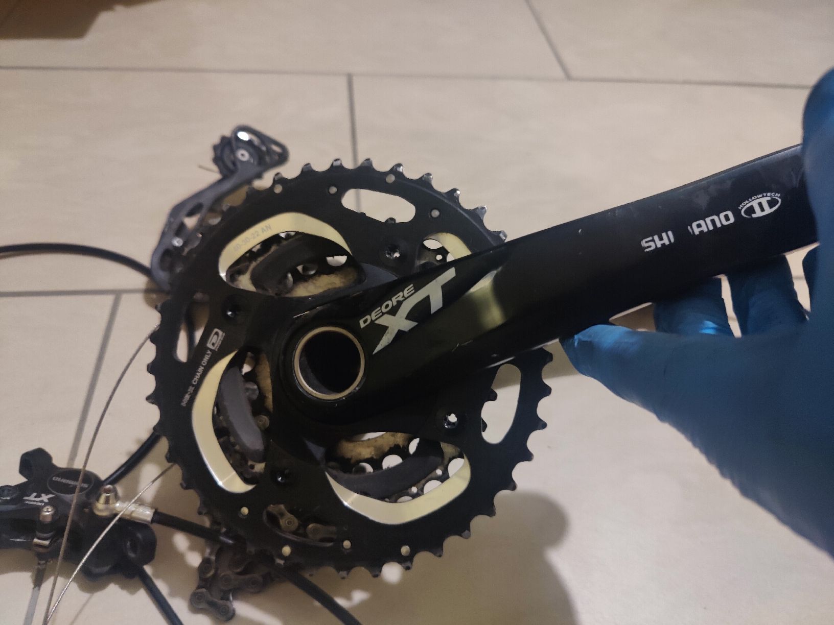 Shimano Pièces détachées: Shimano XT Antrieb und Bremsen  – D'occasion à Balsthal par 20122017 4