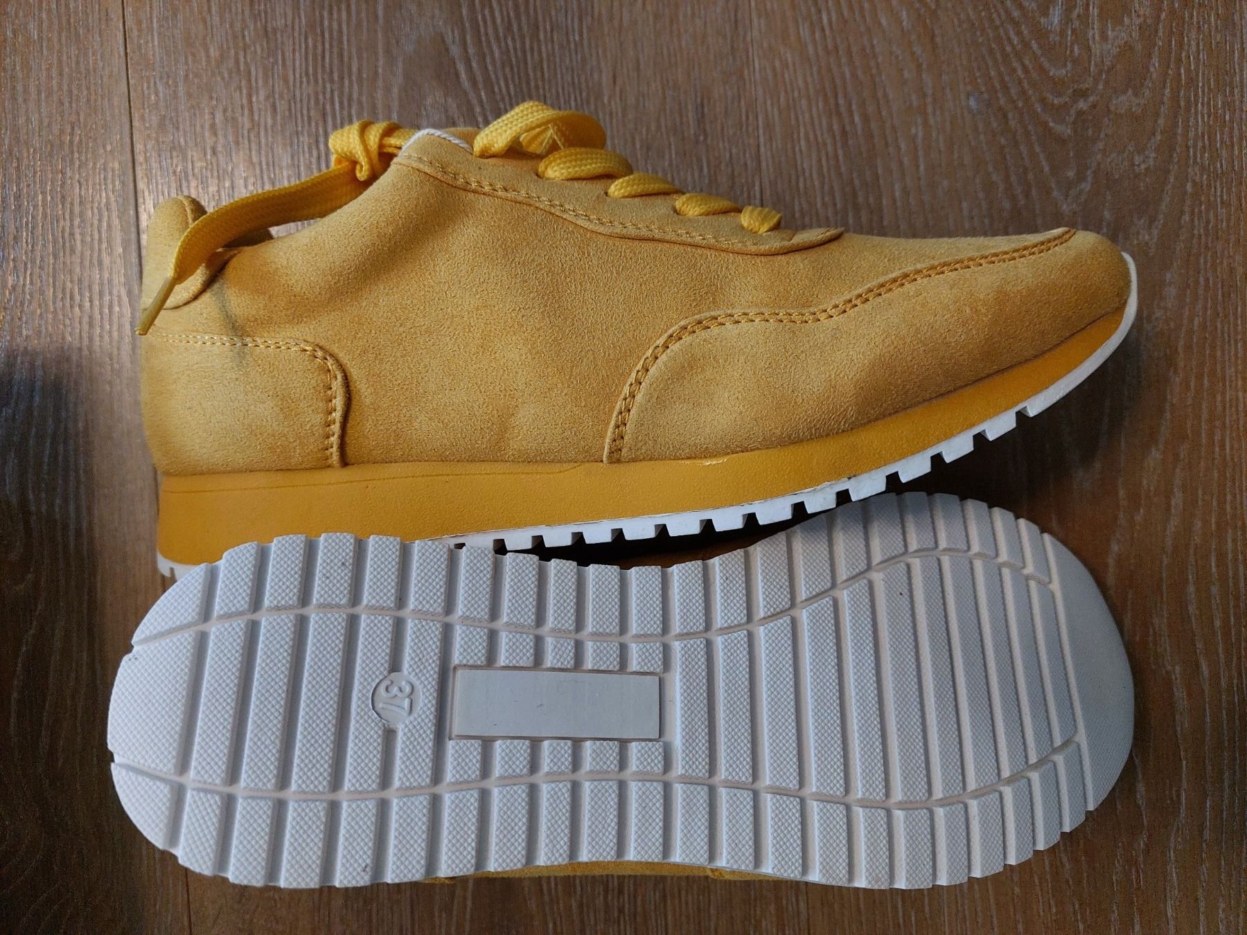 Scarpe da donna: Sneaker,Halbschuhe-NEU-Gr.37 – Usato da Zweilütschinen venduto da badguy79 1