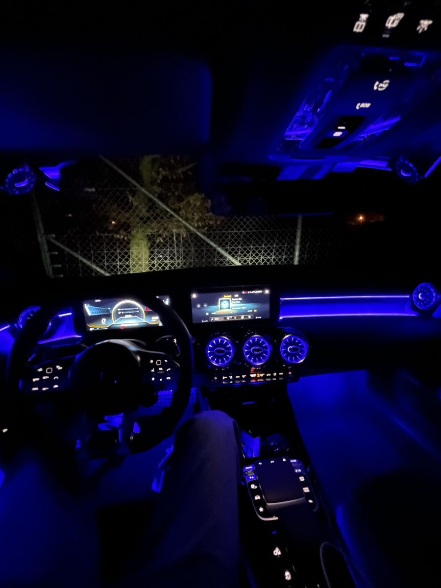 Mercedes-Benz Automobili: Mercedes A35 Amg Limousine – Nuovo (secondo la descrizione) da Luzern venduto da lil_zd5g 6