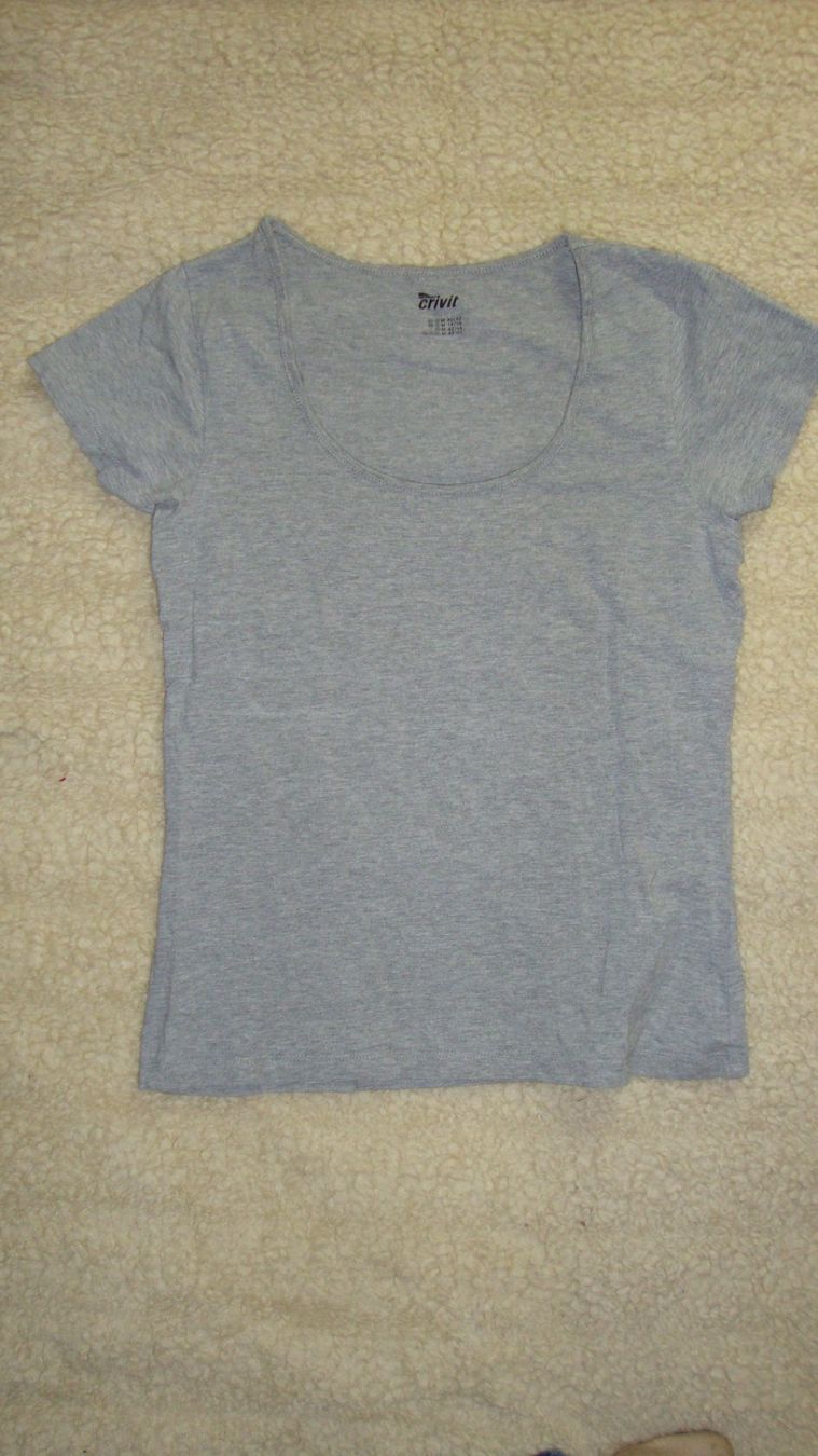 T-shirt: graues T-Shirt, Gr. M – Usato da Laufen venduto da ereli