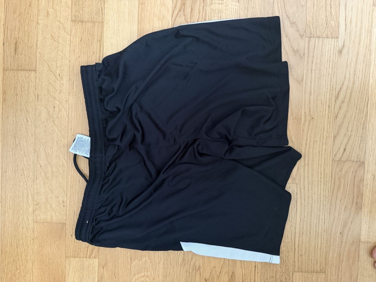 Pantaloni: Fc Zürich Match Hosen – Usato da Fällanden venduto da lor_6bj9 1