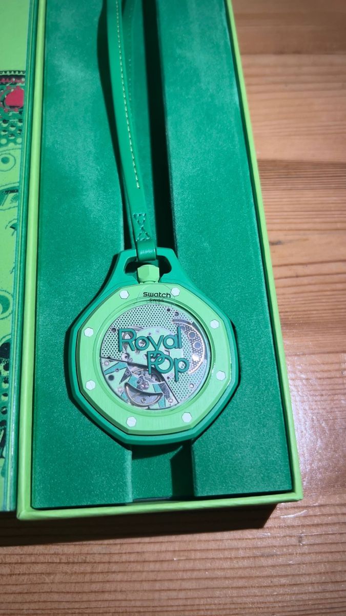 Audemars Piguet Orologi: Swatch x Audemars Piguet AP Green Eight – Nuovo e nell'imballaggio originale da Bern venduto da alekswhite 1