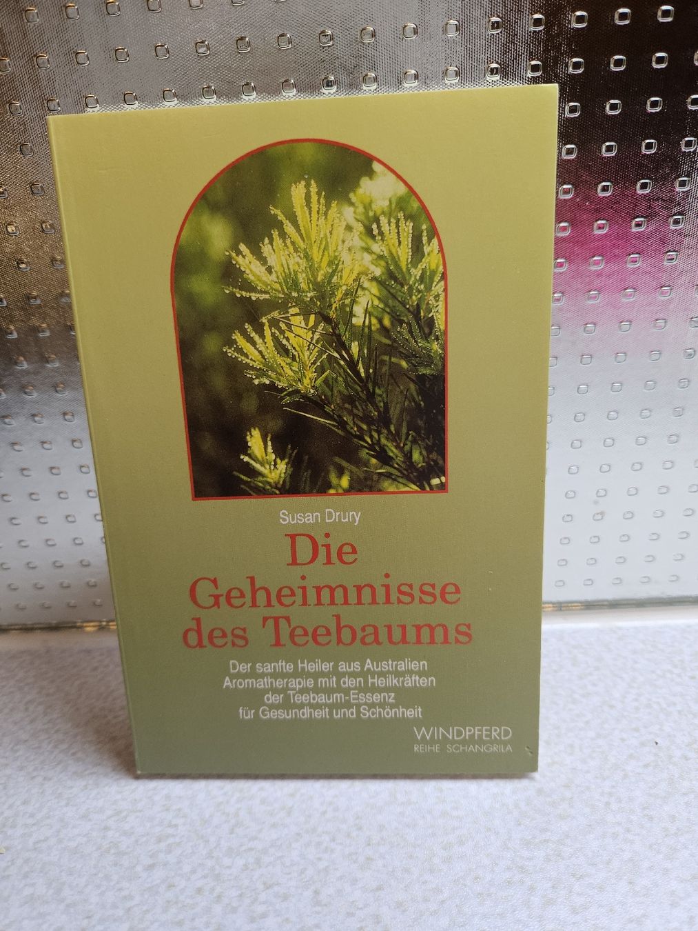 Libri: Teebaumöl - Die Geheimnisse, Susan Drury, – Usato da Wohlen AG venduto da Colina