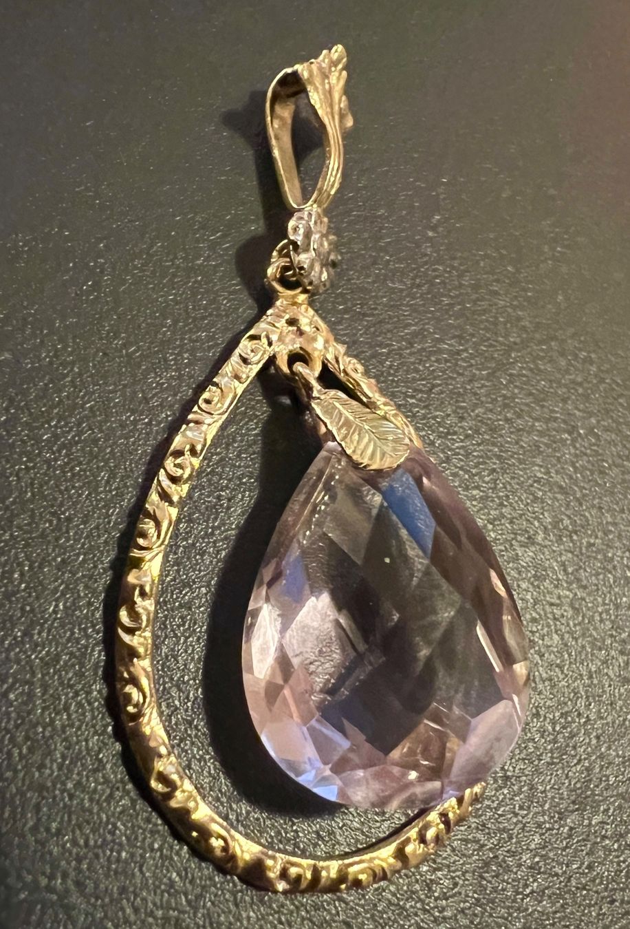 Colliers: Gold-Collier 18K mit Anhänger – D'occasion à Chur par Penting1935 2