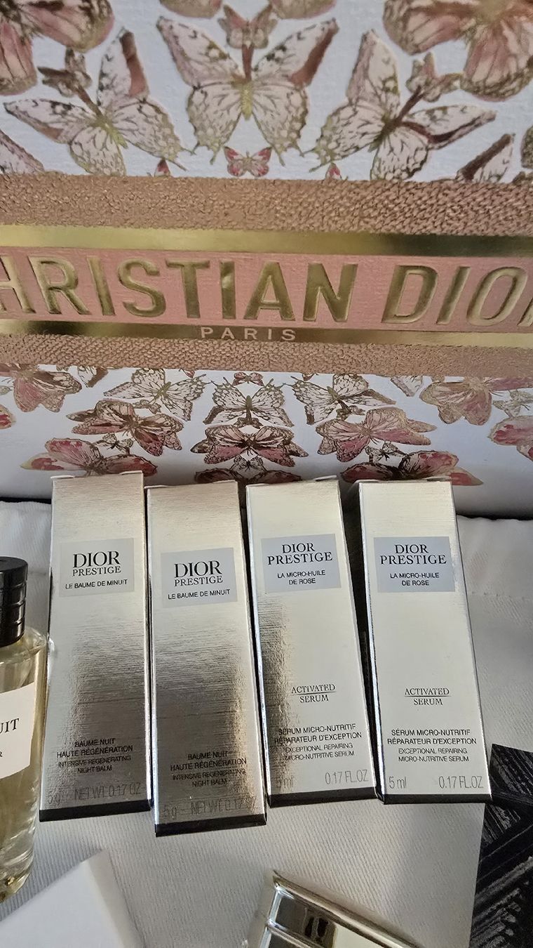 Dior Altro per la cura del corpo: Dior Beauty Set mit Solar Öl – Nuovo (secondo la descrizione) da wallisellen venduto da funkelsternchen5 5