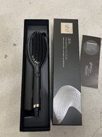 GHD Smoothing Hot Brush
