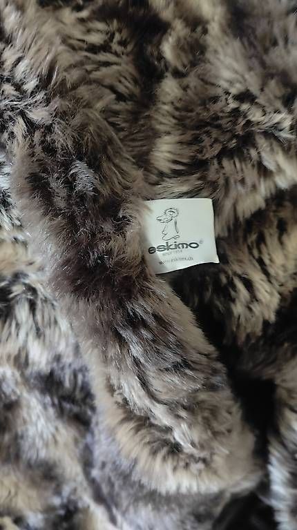 Couvertures: Eskimo webpelz decke 150x175cm – D'occasion à Bülach par lau_zd5m 2