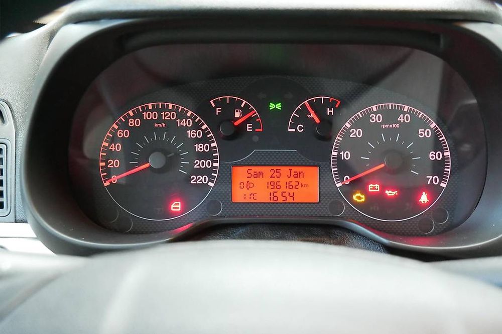 Fiat Autos: Fiat Punto 1.4 16V 95 – Gebraucht aus Frick von sandro_martin 7