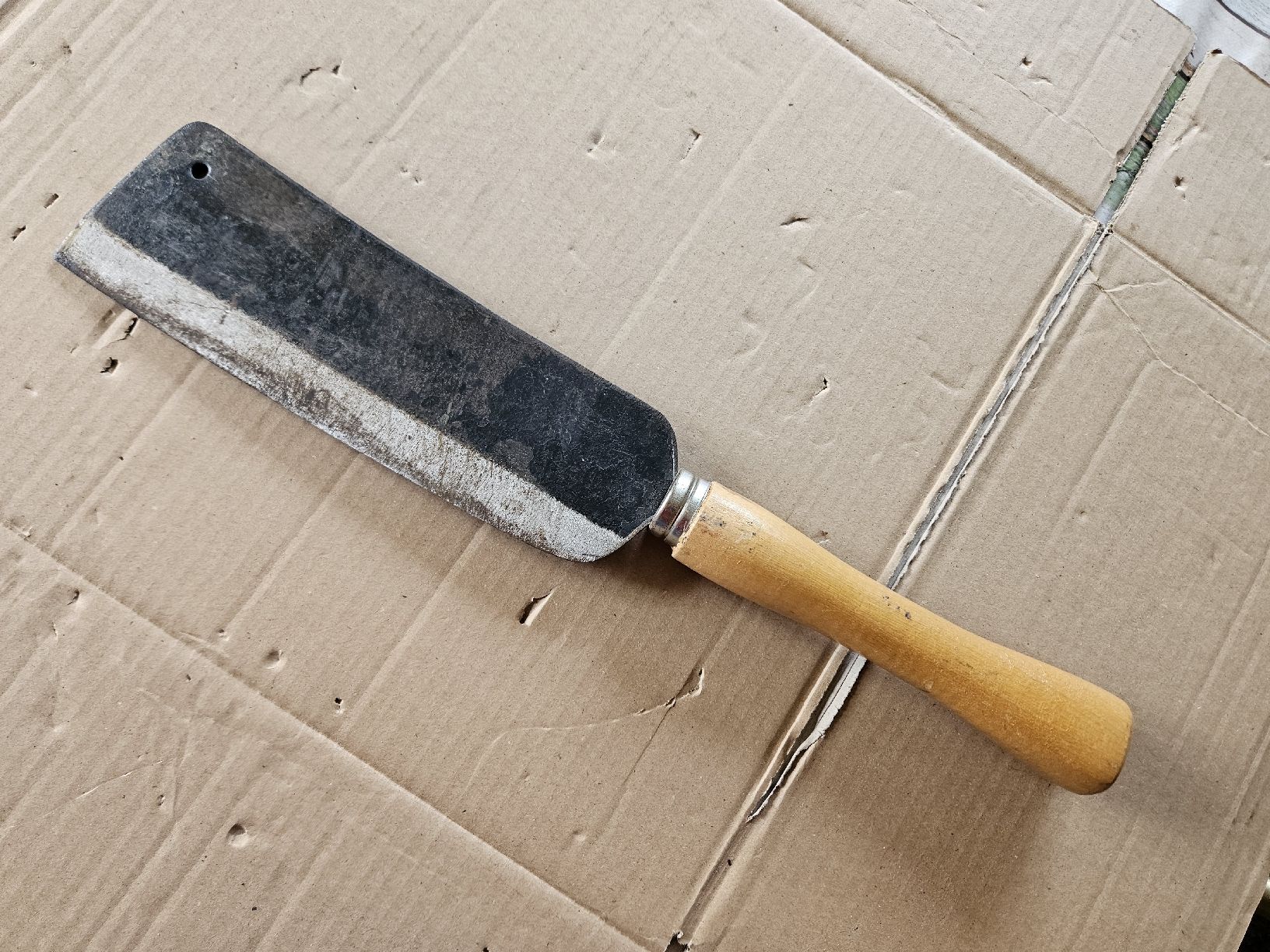 Tutti gli attrezzi: Vintage Hackbeil/Fleischbeil mit Holzgriff, Top Zustand – Usato da Oberburg venduto da znas