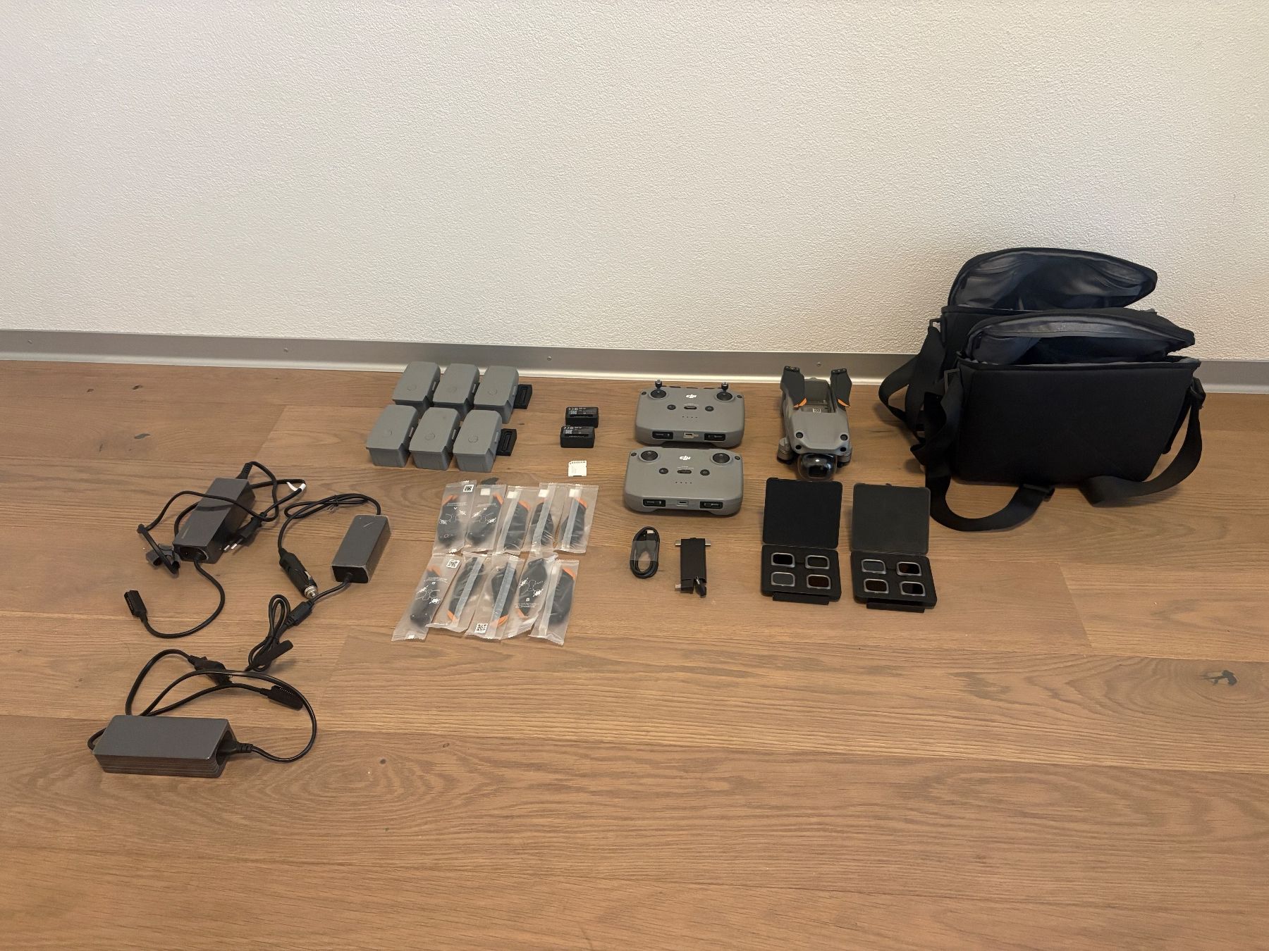 DJI Modellismo RC: DJI Air 2S mit viel Zubehör – Usato da Heimberg venduto da cylemo