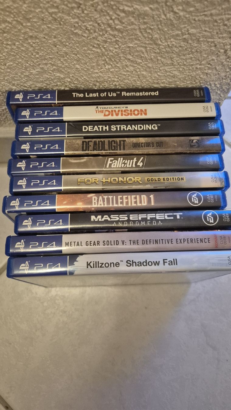 Sony Konsolen: PS4 Pro mit 10 Games – Gebraucht aus Otelfingen von Thekillingcow 7
