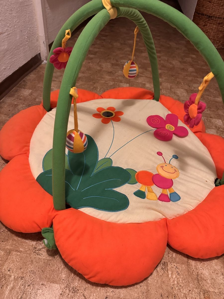 Tapis de jeu: Krabbeldecke/ Spielbogen – D'occasion à Rupperswil par GINGA-TYRESE 2