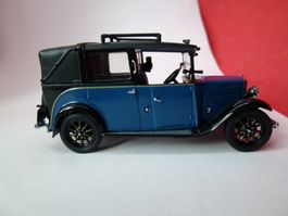 Austin Low Loader TAXI - Oxford Modell = top Qualität