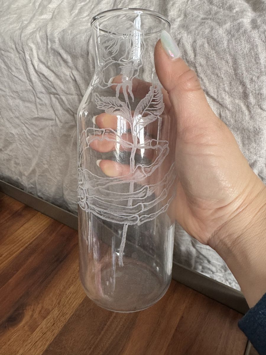 Caraffe: Glass carafe with etching – Usato da Zürich venduto da kri_zhv2