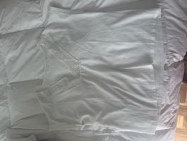 Top blanc léger d'été avec dentelle, taille M, très bon état
