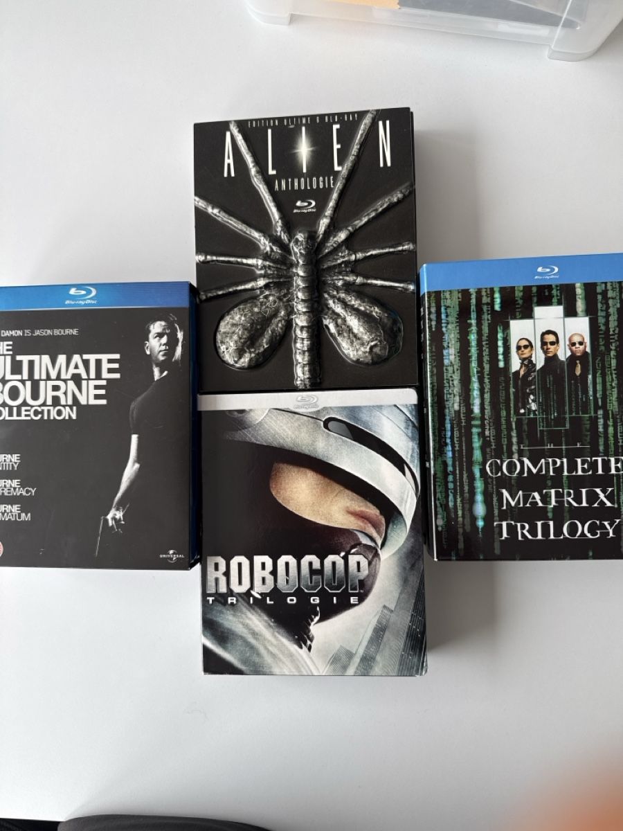 Alle DVDs: Sci-Fi & actiMovie Blu Rays: Alien, Matrix, Robocop, Bourn – Gebraucht aus Zürich von nad_s27g