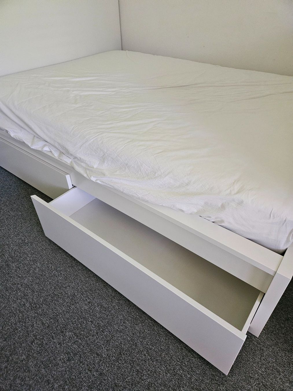 Letti: Bett mit 2 grosse Schubladen 140 x 200 cm – Usato da Gommiswald venduto da Rickenblitz 1