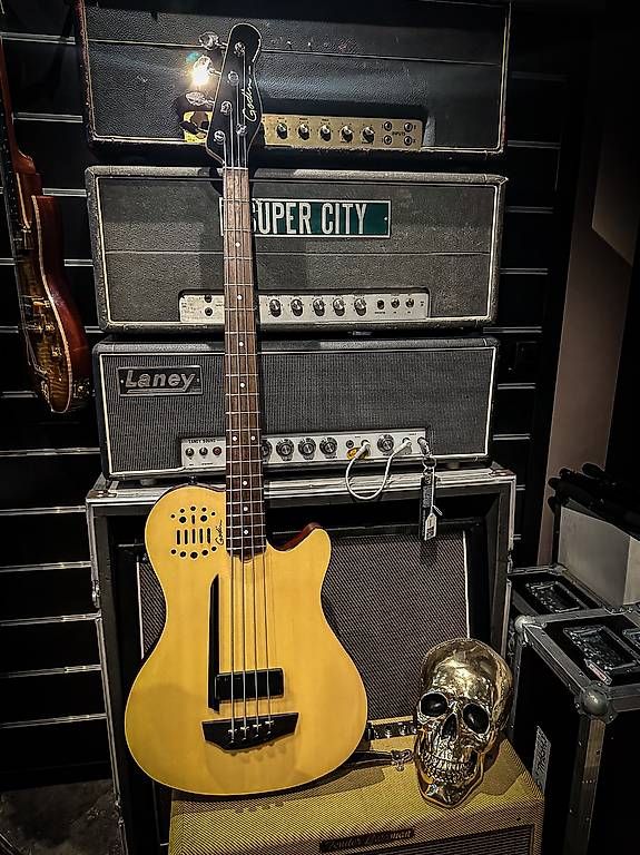 Godin Strumenti musicali: Godin Ultra A4 Fretted – Usato da Montreux venduto da Alligator-AMPS 1