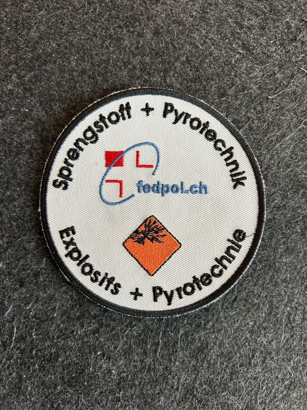 Plaquettes & Badges: Patch fedpol Sprengstoff + Pyrotechnik – D'occasion à Berikon par DGC-1995