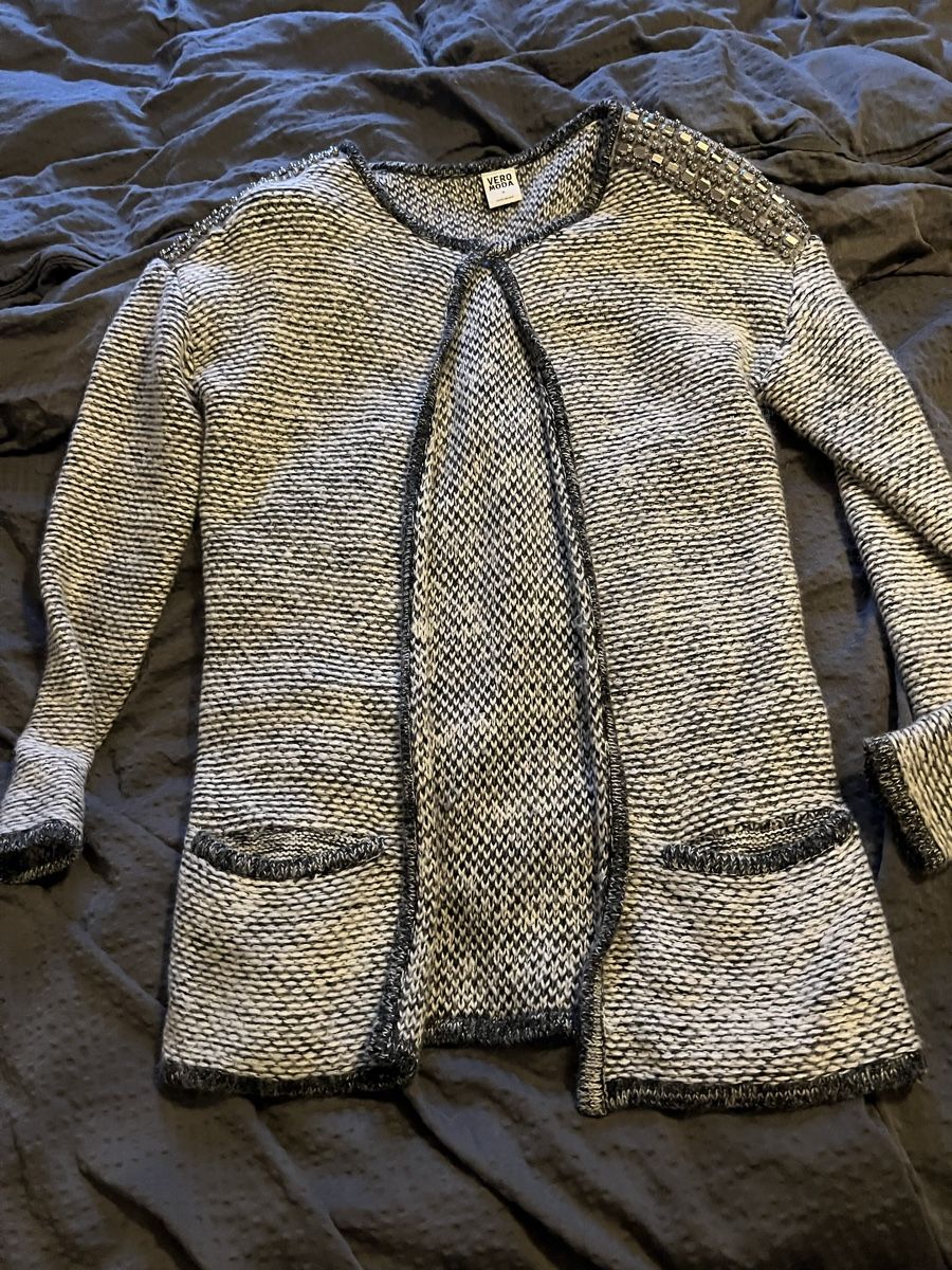Vero Moda Giacche: Vero Moda Strickjacke mit Applikationen, Gr. M – Usato da Häusernmoos venduto da RanaNo 3