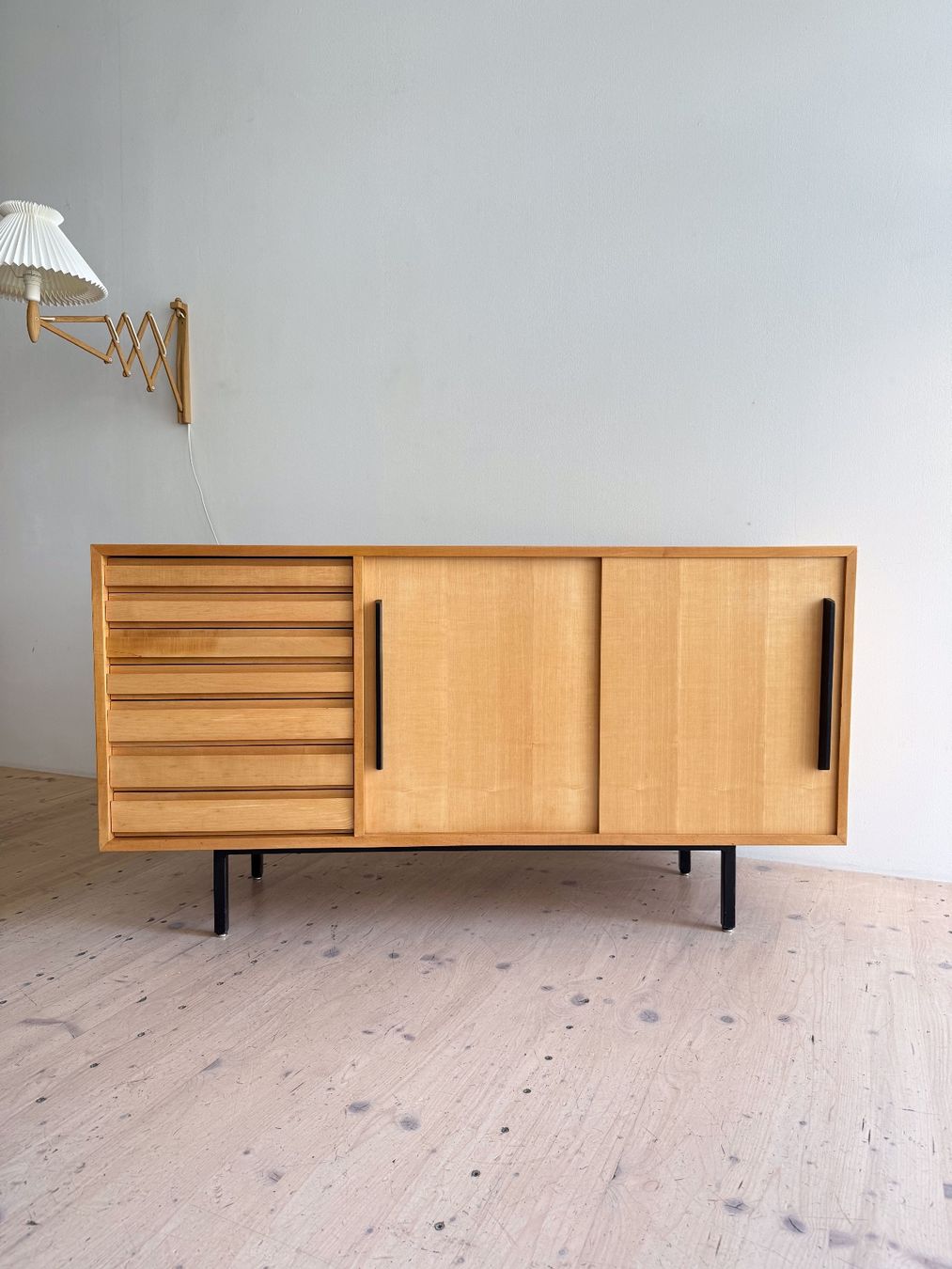 Commodes: Swiss Maple Sideboard 1950s – D'occasion à Zürich par heydaymoebel 1