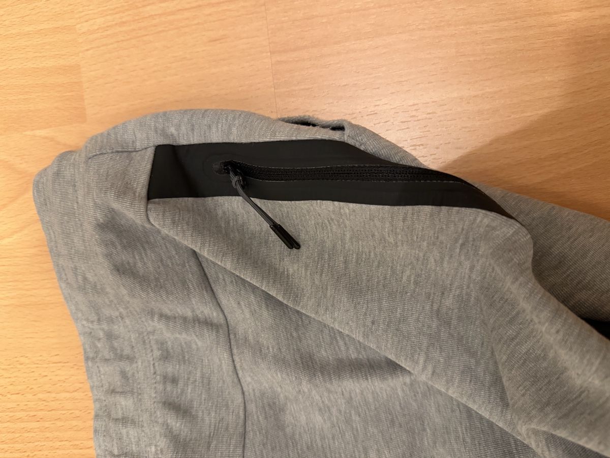 Nike Pantalons: Nike Tech Fleece Jogginghose – D'occasion à Bad Ragaz par Nikis_Markt 2