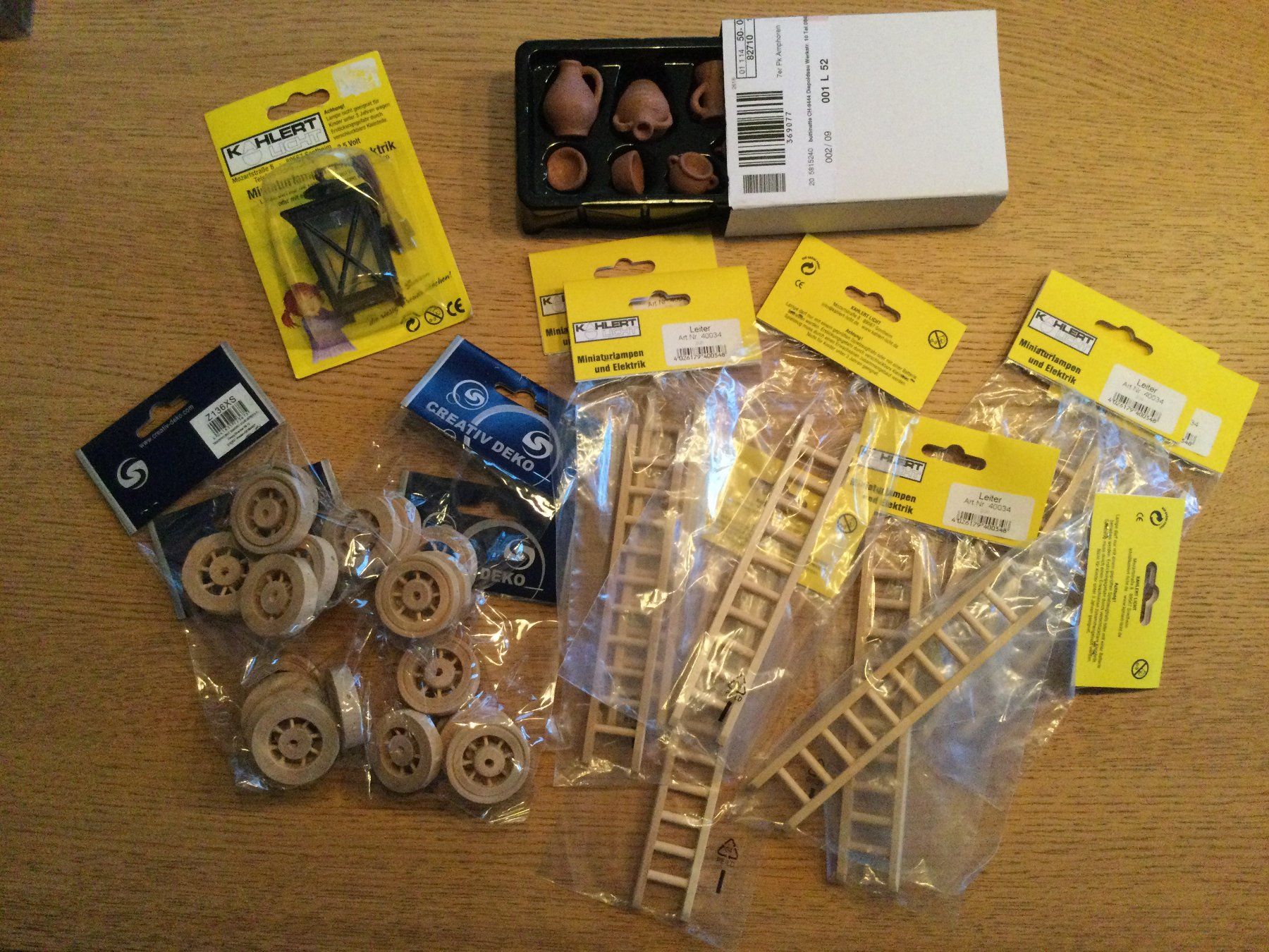 Tutte le decorazioni: Weihnachtskrippen- Set 14tlg. jetzt 60% Rabatt! – Nuovo e nell'imballaggio originale da Aarwangen venduto da hescho54