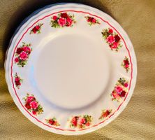 6 DESSERTTELLER / TELLER AUS KUNSTSTOFF