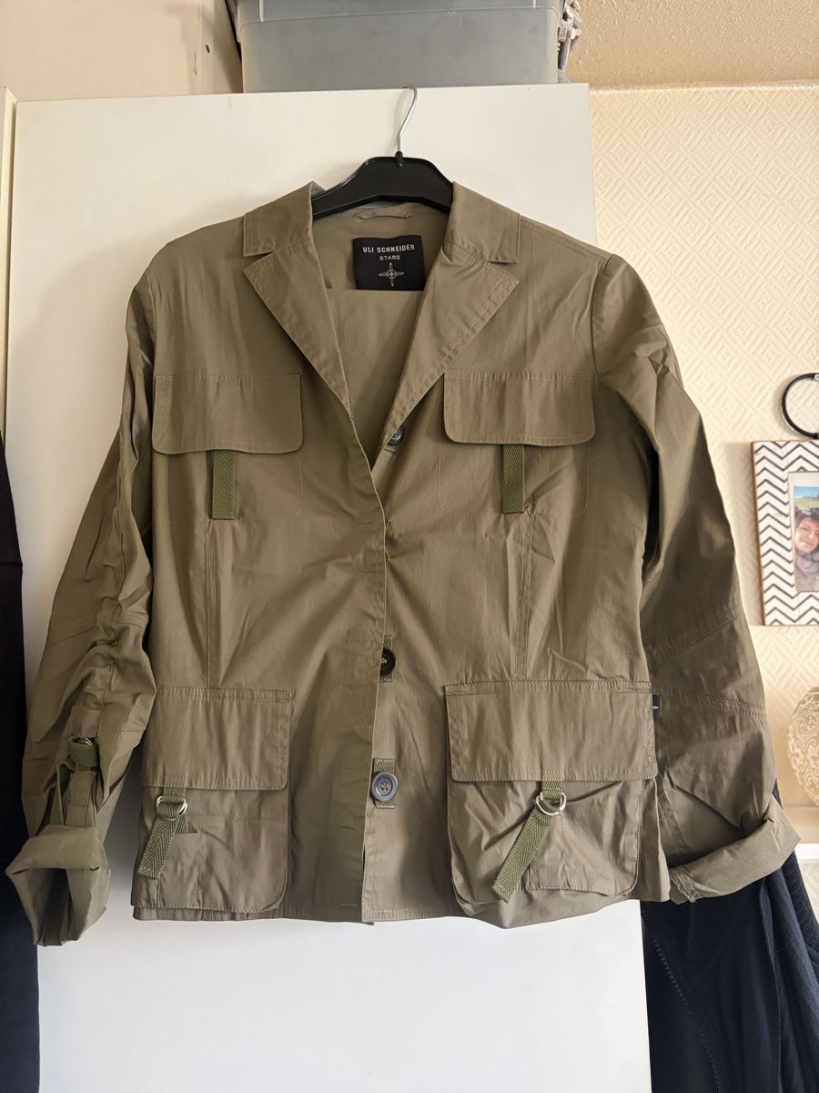 Completi & Tailleur: Uli Schneider Jacke mit Hose – Usato da Basel venduto da Brunner.T
