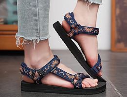 Leichte flache Sandalen Gr. 37 ☀️🌴... NEU + OVP