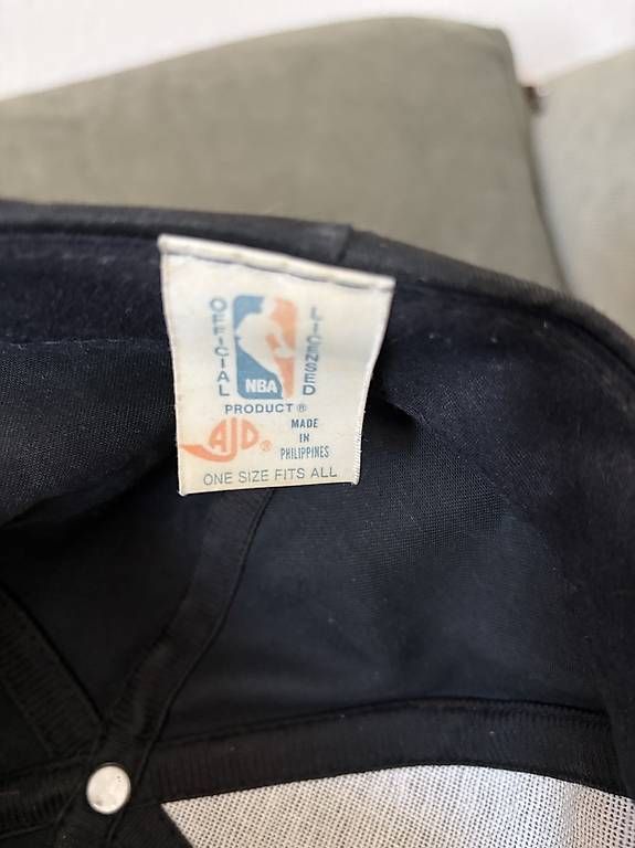 Copricapi, berretti & cappellini: Chicago Bulls Cap – Usato da Ennetbaden venduto da julija. 2