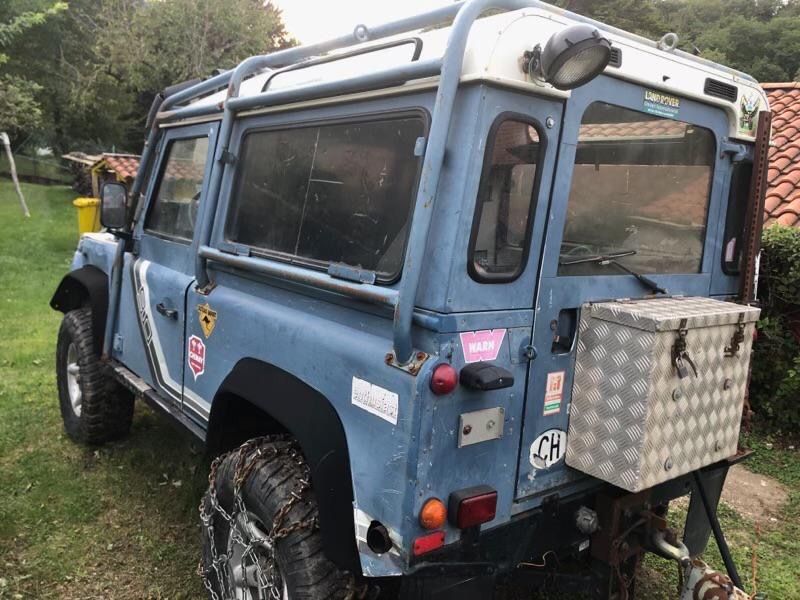 Land Rover Automobili: Vendo land rover 90 TD – Usato da Ligornetto venduto da dav_q9mw 3