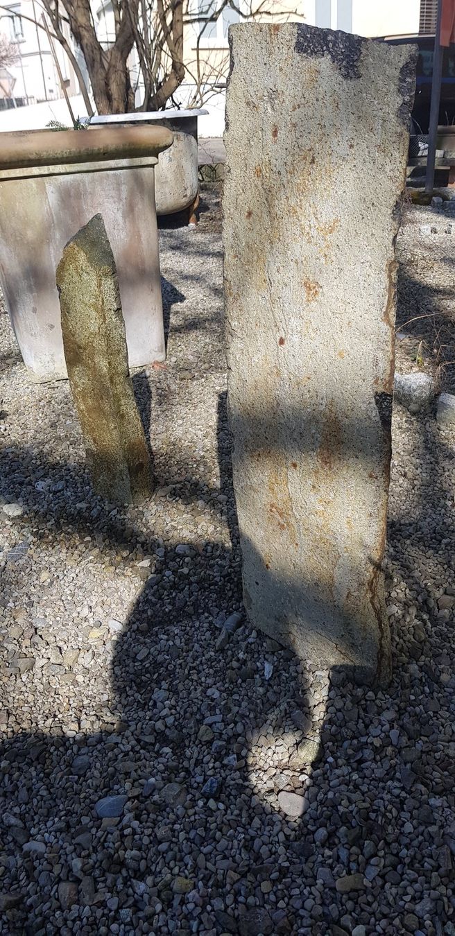 Sculture & Statue: 2 Vulkangestein Basalt Stele Säule Garten Naturstein – Usato da Wil venduto da jourvinuit 1