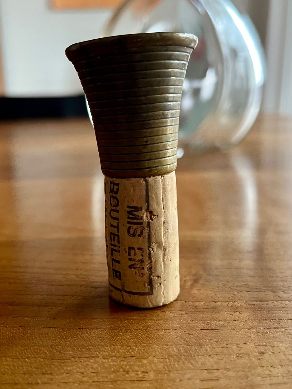 Karaffen: Vintage Whisky Karaffe Glas Messing 60er – Gebraucht aus Luzern von ppok 5