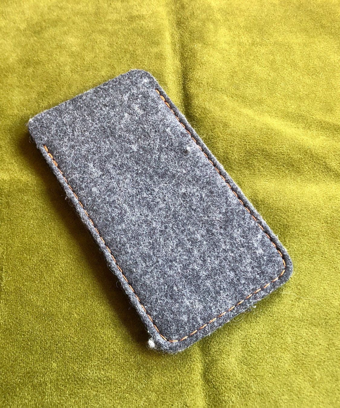 Autres vêtements & accessoires: Iphone Hülle – D'occasion à Saas-Grund par rau_tn8j 1