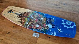 Slingshot Wakeboard "Orange Beach" Finnen und Schrauben