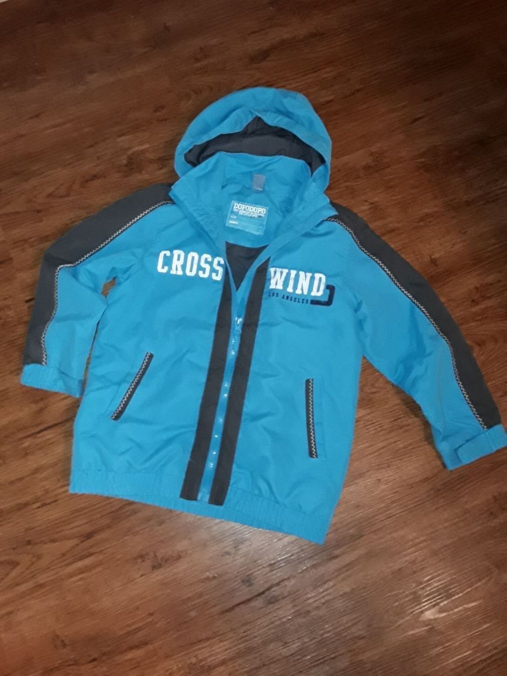 Jacken: Jacke  Grösse 128  mit Kaputze Sport-/ Freizeitjacke – Neu (gemäss Beschreibung) aus Davos Platz von wauwauin 1