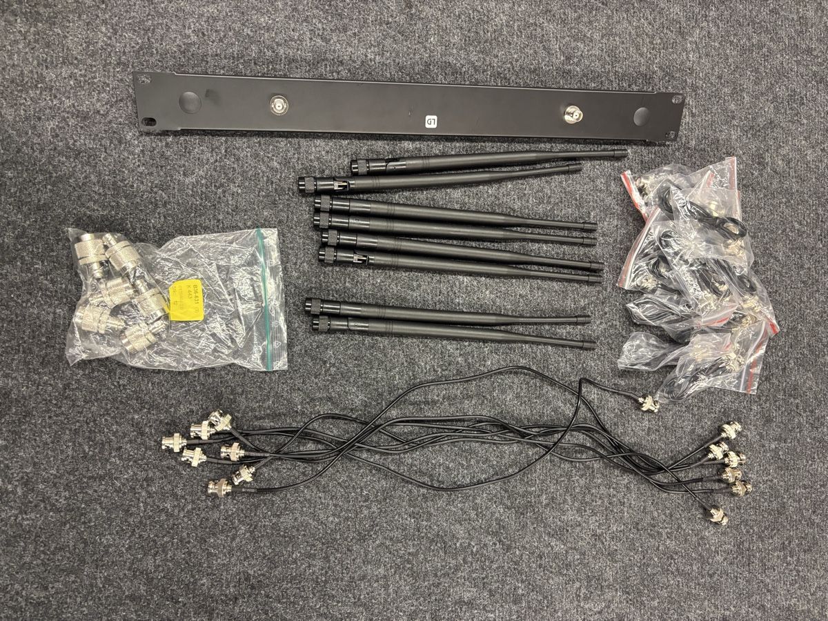 Musikinstrumente: In Ear System mit Antennencombiner – Gebraucht aus Altdorf UR von littlevillage 4