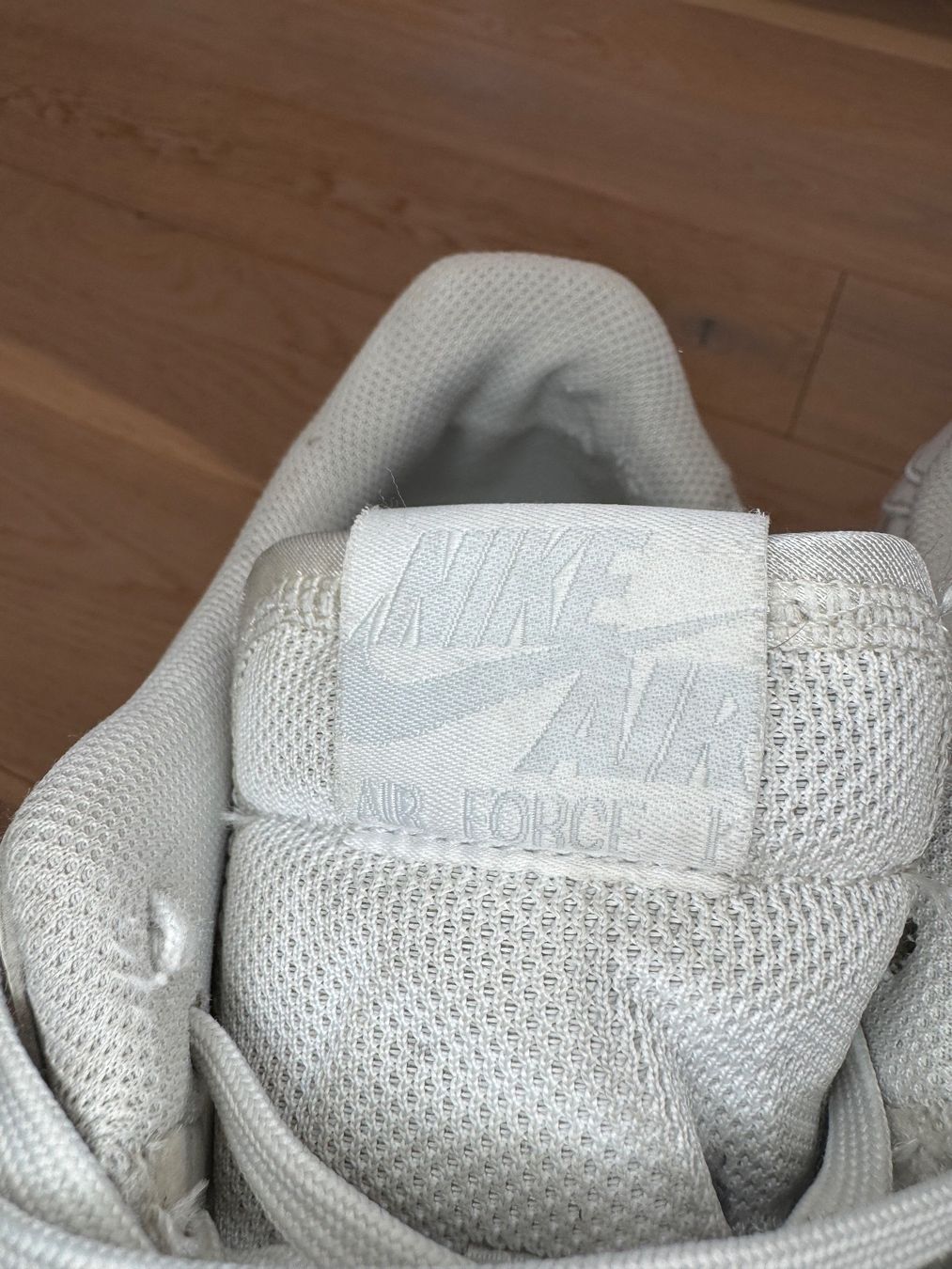 Nike Herrenschuhe: Nike air force 1 react – Gebraucht aus La Chaux-de-Fonds von slishwardrobe 4