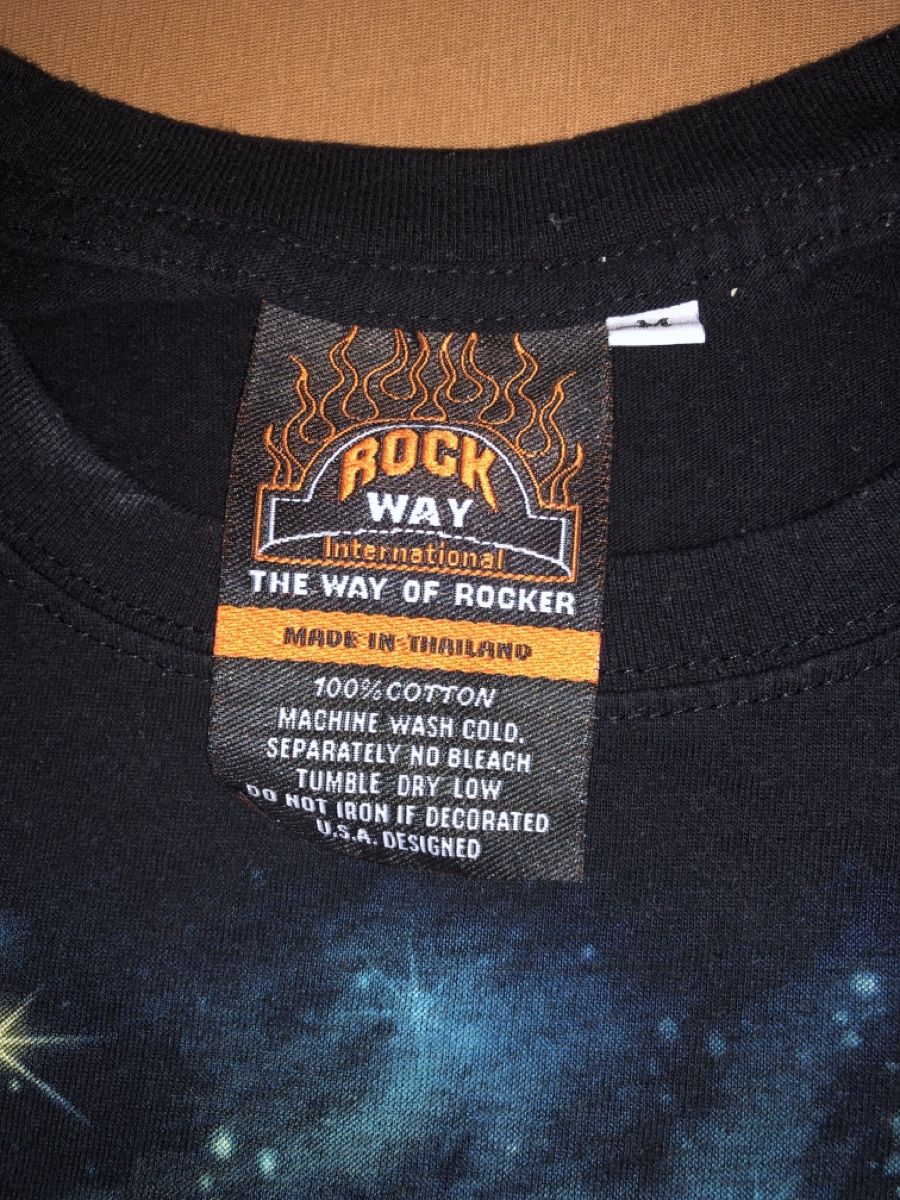 Hard Rock Cafe T-shirt: T-Shirt black wolf print graphic size M – Nuovo (secondo la descrizione) da Baltschieder venduto da Miumiu21 1