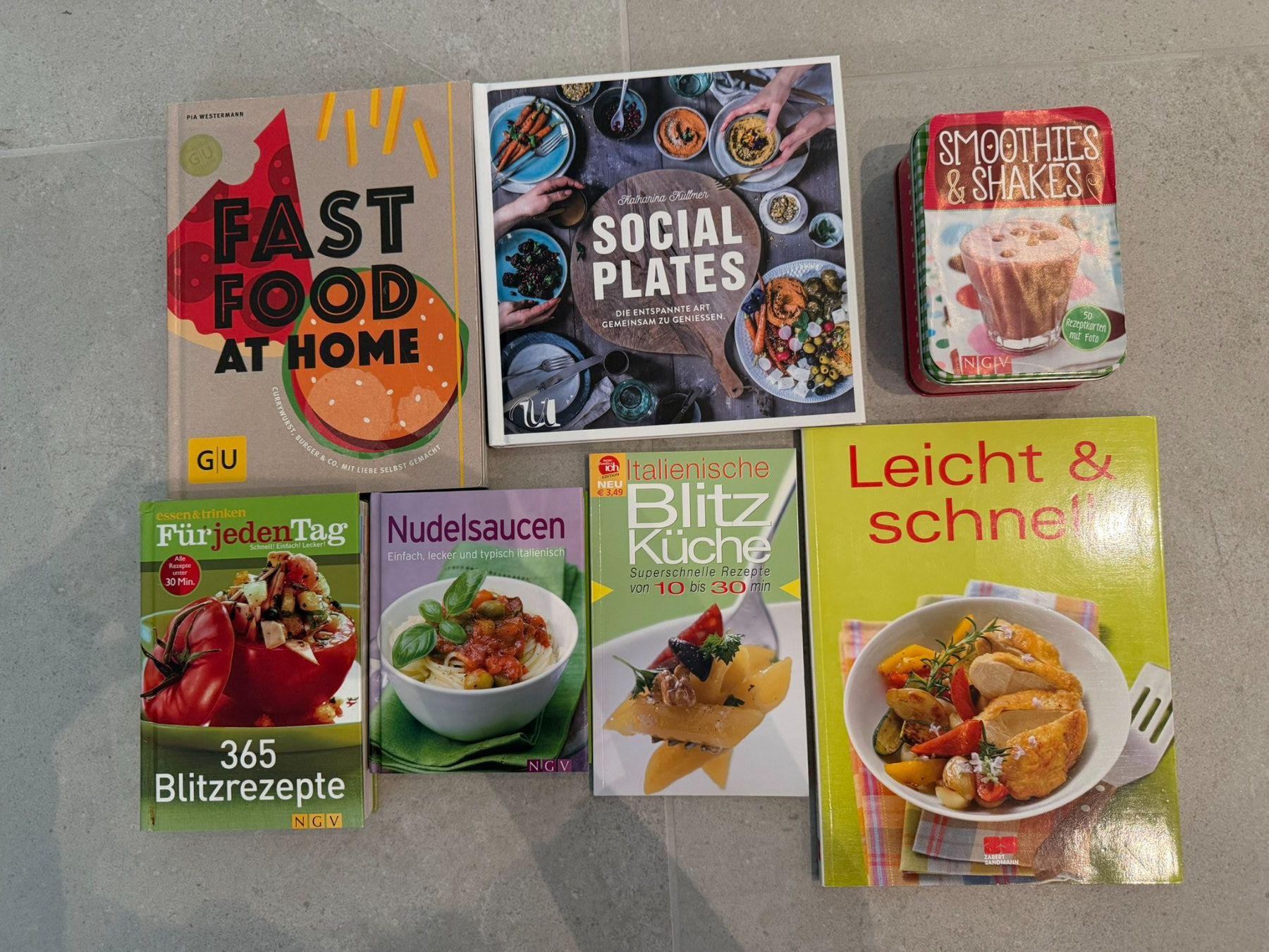 Livres: 7 Kochbücher Schnell, einfach & alltagstauglich – D'occasion à Aarau Rohr par HappyKoala