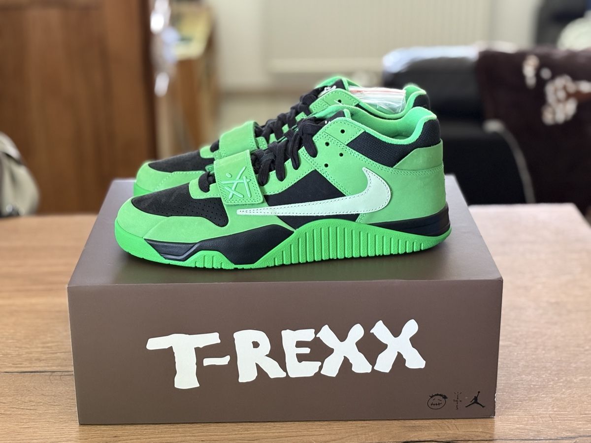 Nike Scarpe da uomo: Jumpman Travis green spark 45eu/11us – Nuovo e nell'imballaggio originale da La Tour-de-Trême venduto da ben_kn6s 1