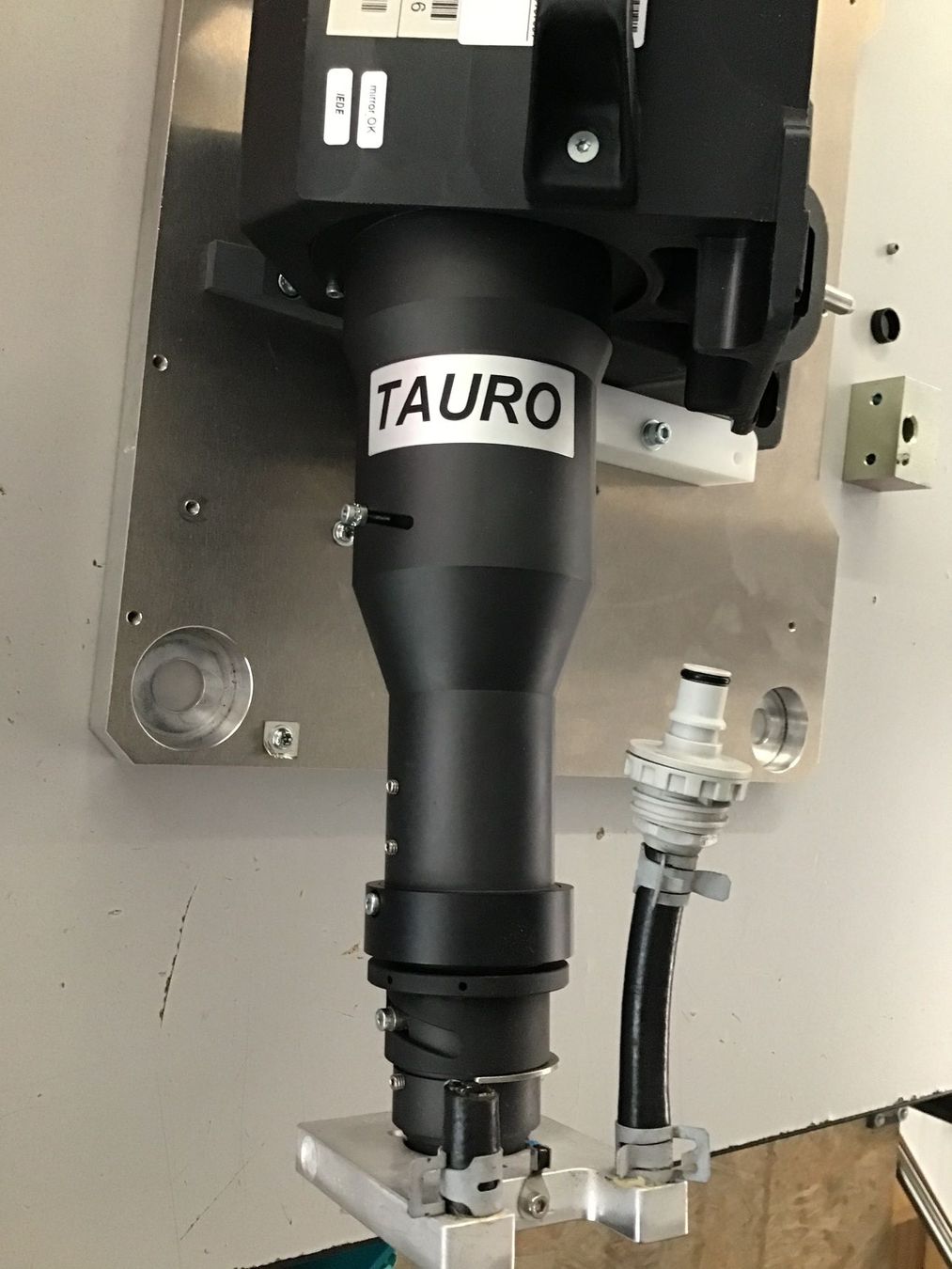 Barco Videoprojektoren: Tauro Optik Modul ASML 4500 Serie gebraucht – Gebraucht aus Dübendorf von sdbu-frappant 3