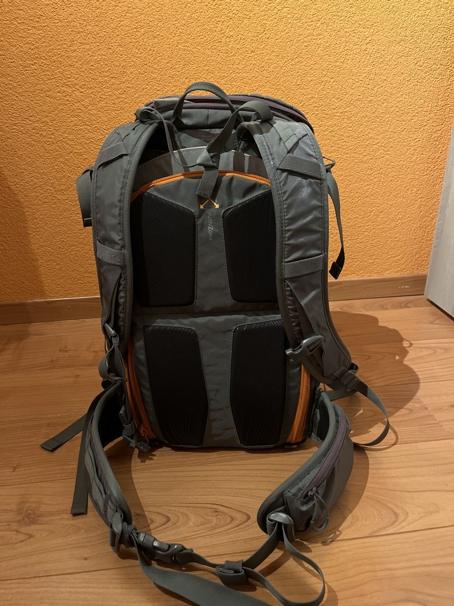 Lowepro Zaini: Lowepro Kamerarucksack: Top Zustand! – Nuovo (secondo la descrizione) da Neu St. Johann venduto da GigerEn 2