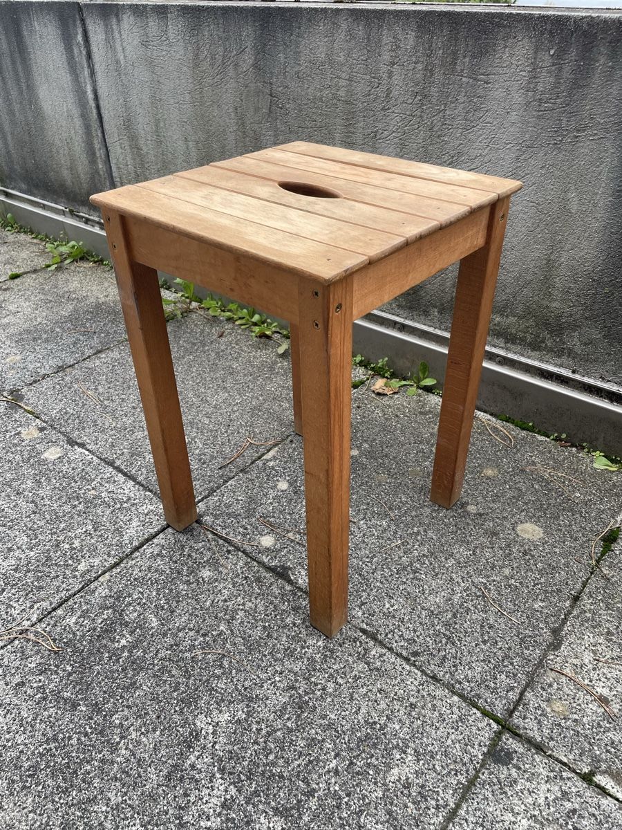 Hocker: Ancien Tabouret en Bois – Gebraucht aus Vallamand von Bricbracbroc82