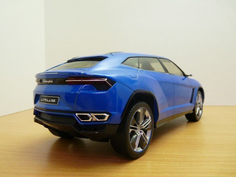 Lamborghini Modellini d'auto: Lamborghini Urus Concept Car 2012 Auto China Peking dunkel – Nuovo e nell'imballaggio originale da Gerlafingen venduto da espero88 4